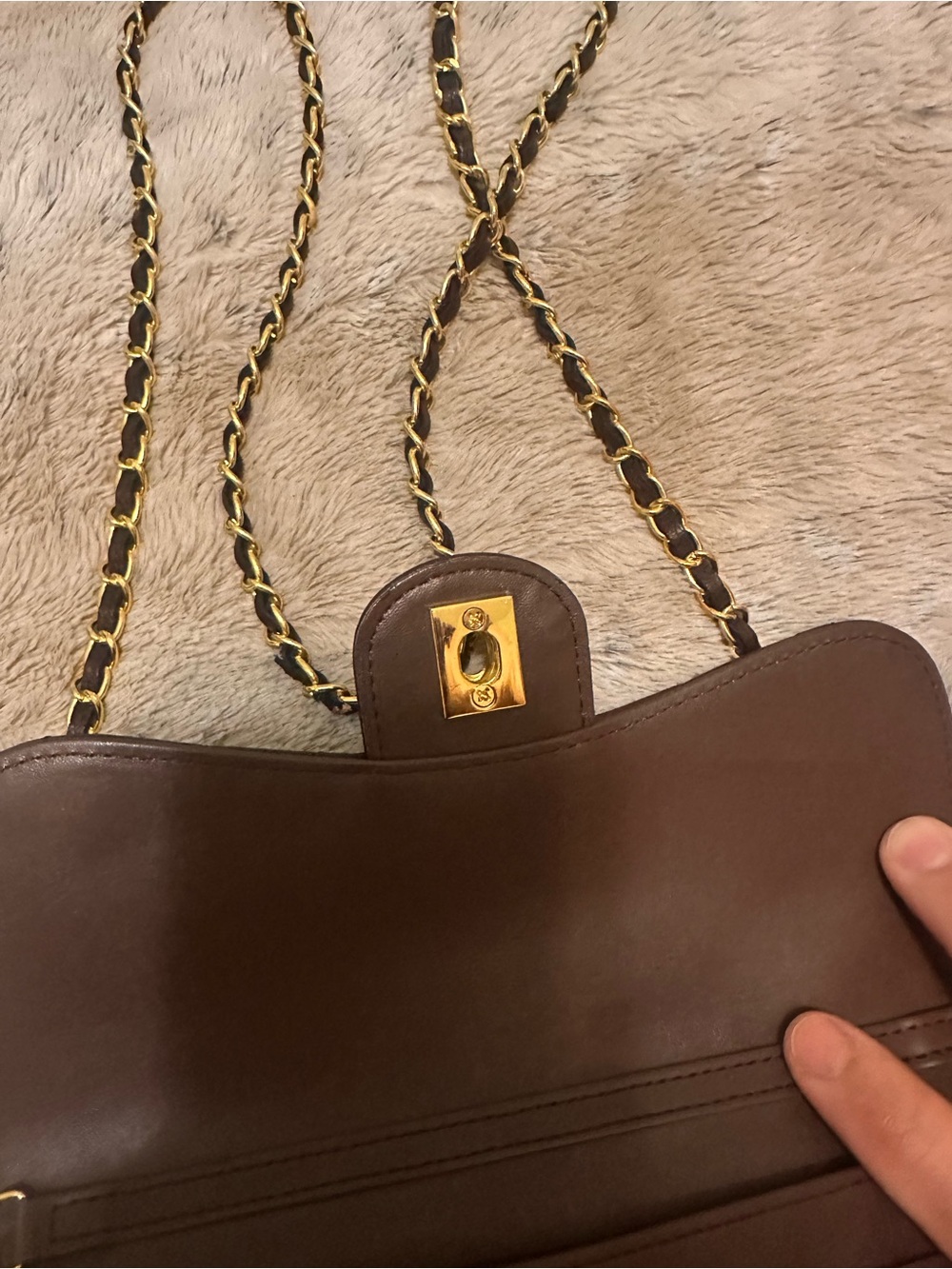 Iconic double c Quilted coffee Brown wallet on chain Bag - Picture 4 of 10
